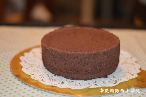 巧克力戚风蛋糕 巧克力戚风蛋糕